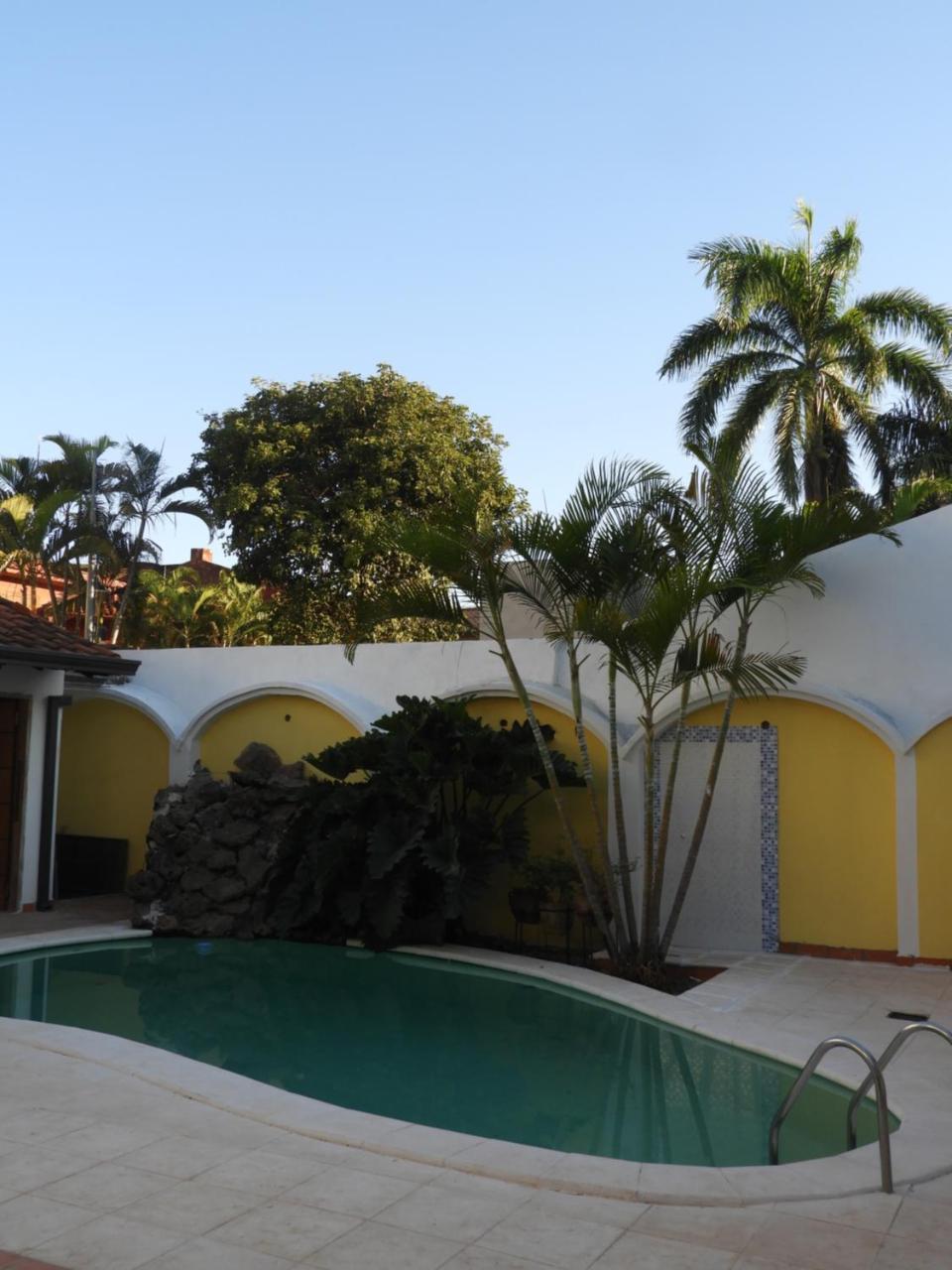 Hotel Casa Jardin Asuncion Luaran gambar