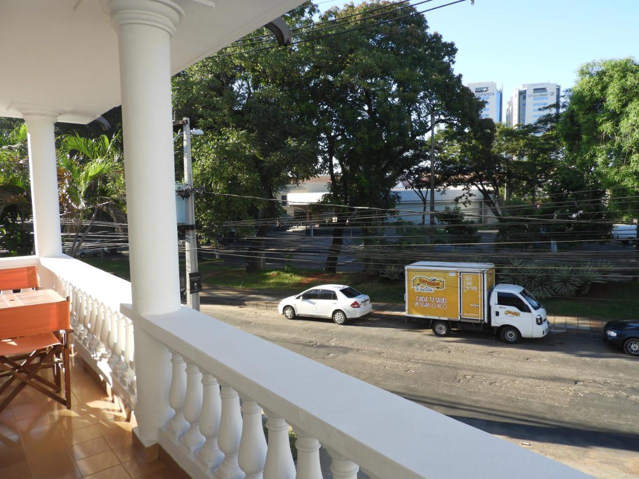 Hotel Casa Jardin Asuncion Luaran gambar